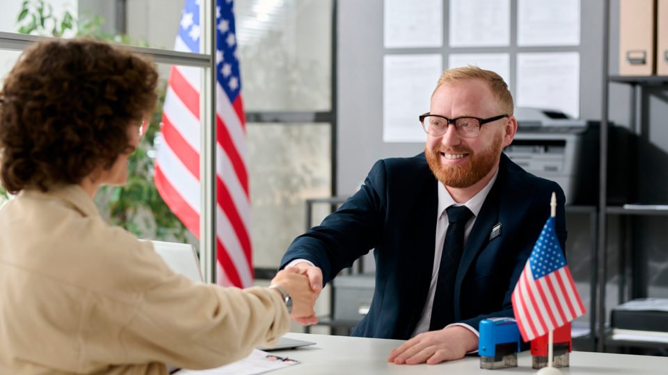 Entrevista no Consulado